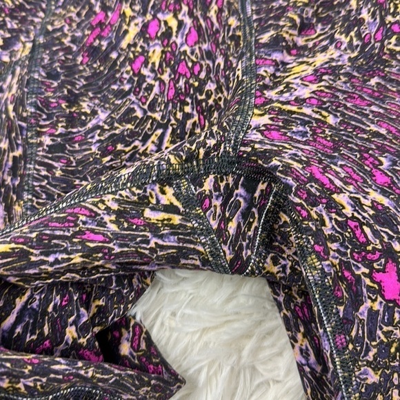 Lululemon Invigorate High-Rise Tight 25" Topography Multi - Picture 2 of 6